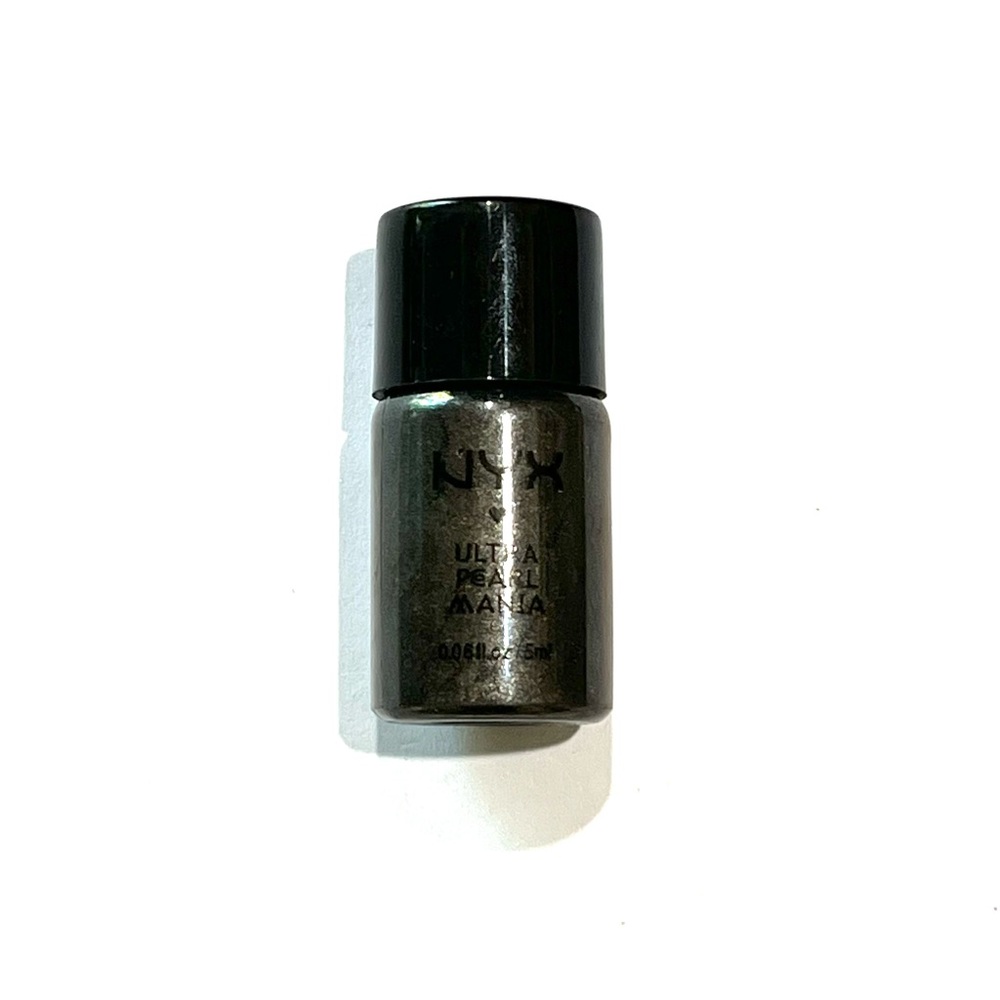 NYX Ultra Pearl Mania Loose Pearl Eyeshadow